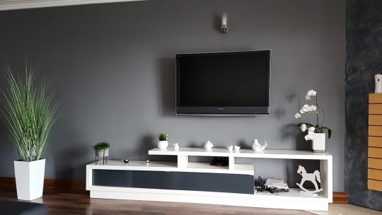 Telewizor, czyli okno na świat dostarczające rozrywkę