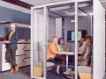 Nowoczesne budki telefoniczne – komfort akustyczny i prywatność w biurze